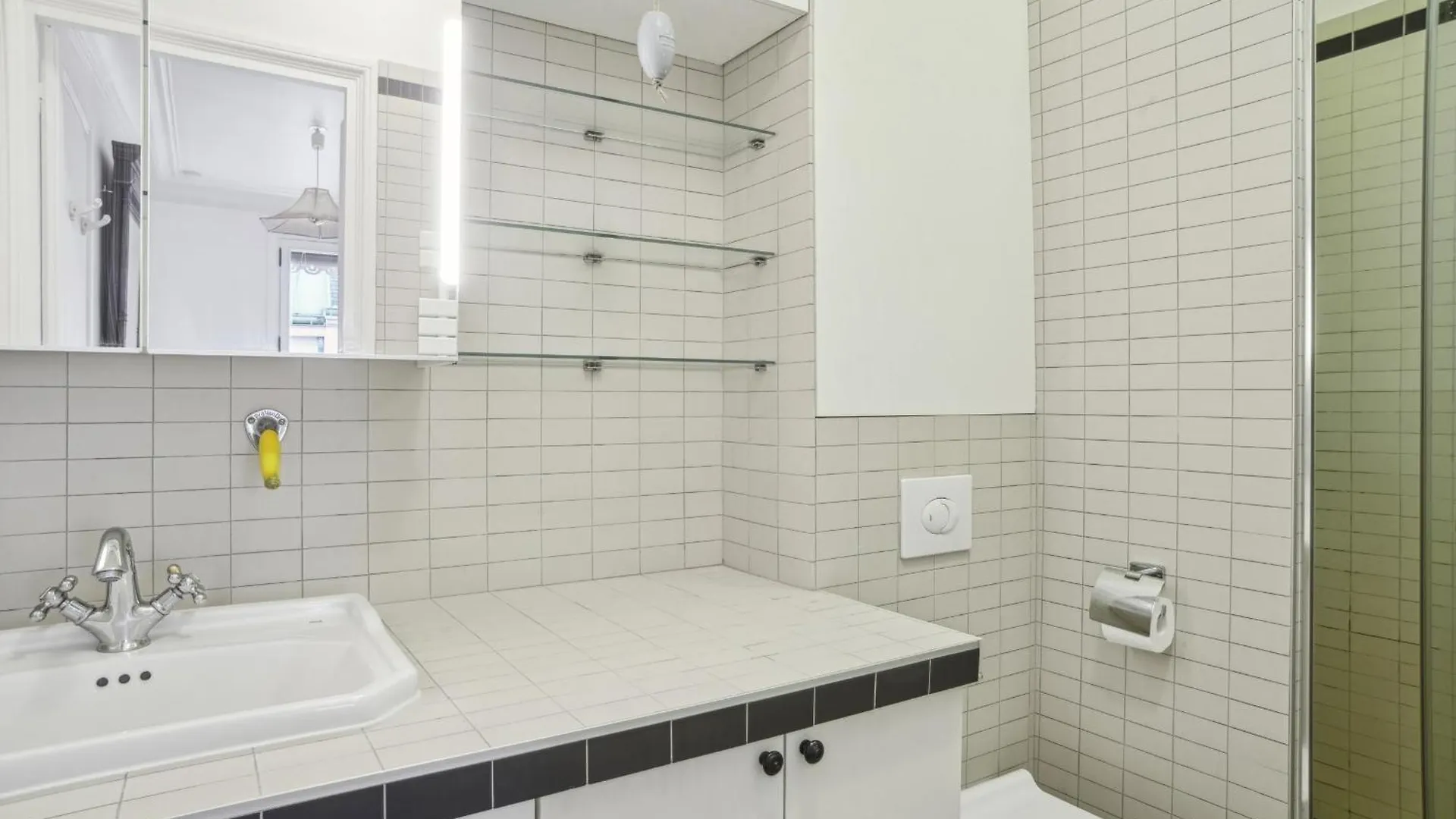 Apartment Liege - C Mercier 1Bdr - B'Your Home Paris France