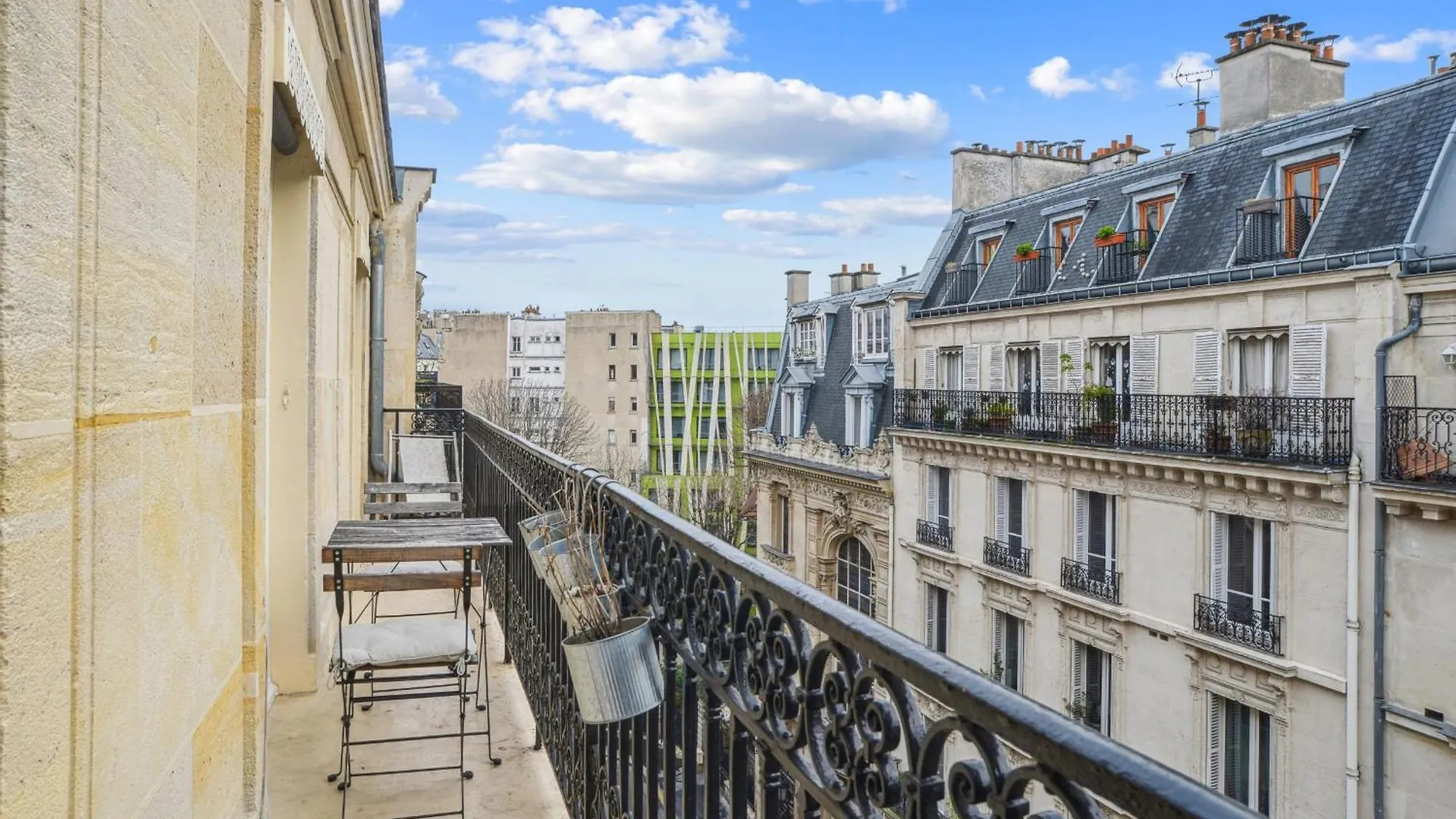 Apartment Liege - C Mercier 1Bdr - B'Your Home Paris