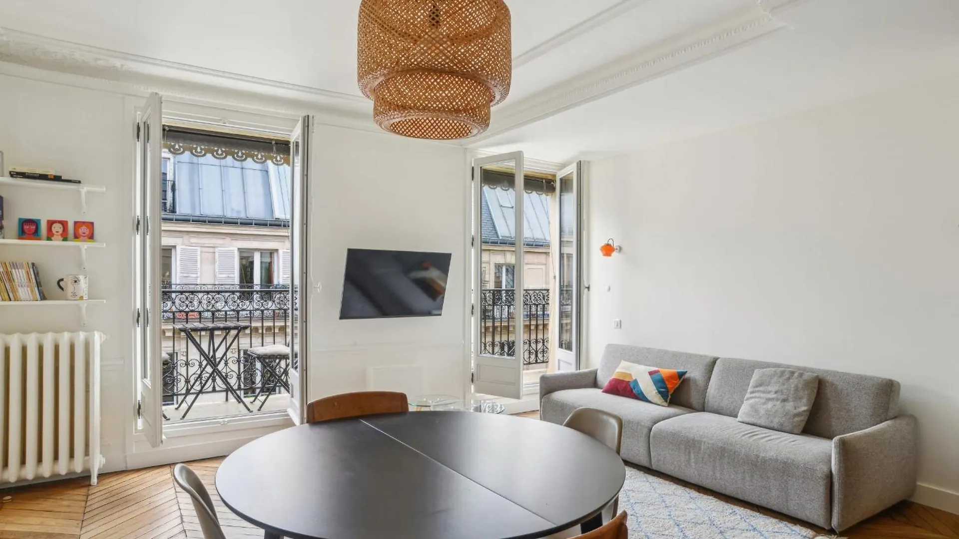 Liege - C Mercier 1Bdr - B'Your Home Paris Apartment